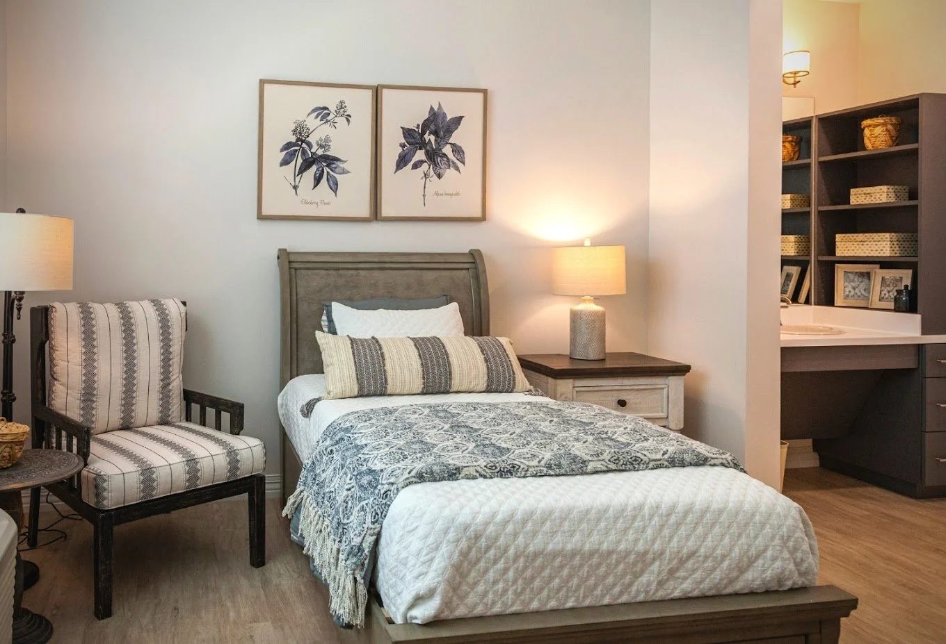 Residence at Oak Grove, the photo 4