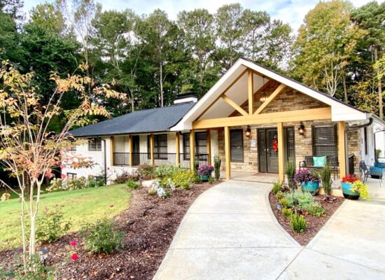 Golden Manor Senior Living of Buford photo 8