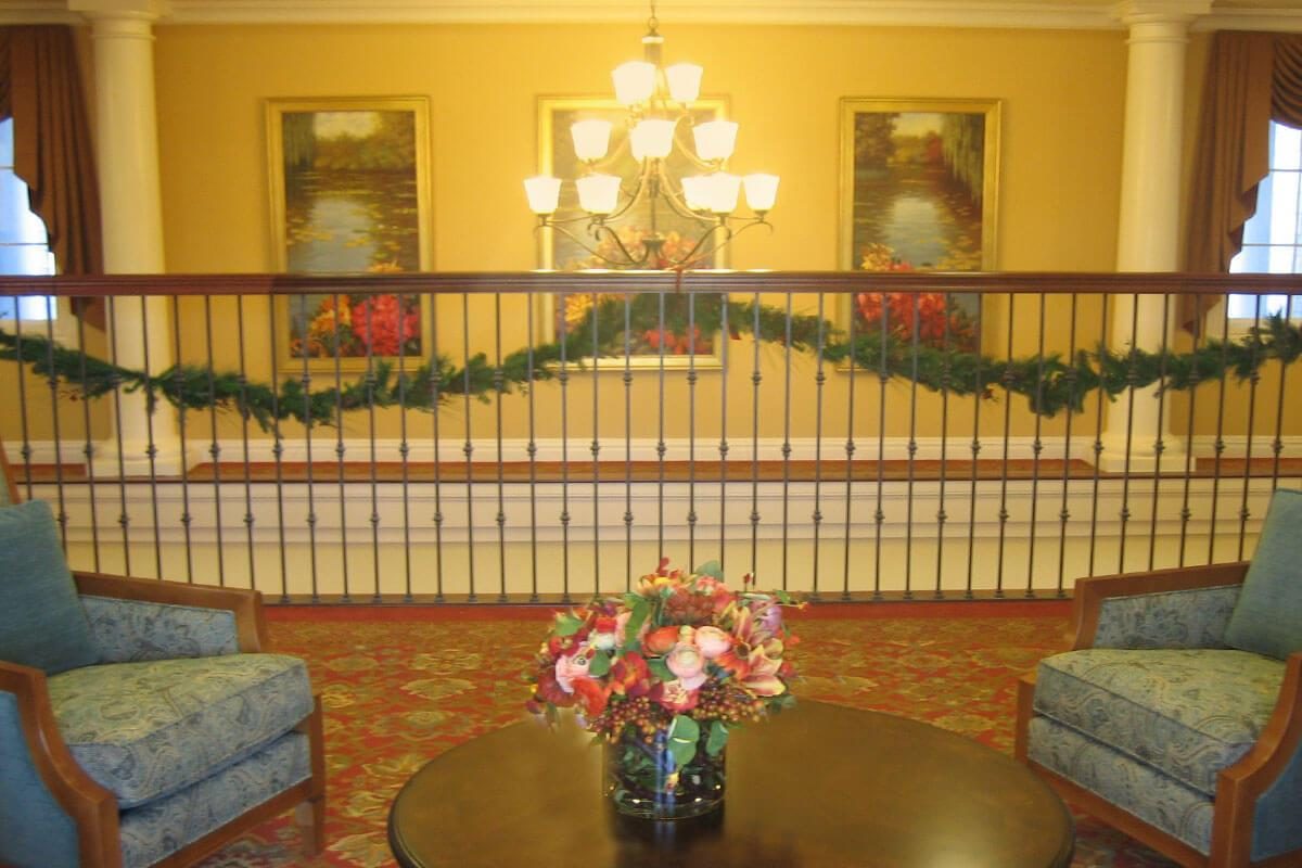 Symphony Manor Premier Assisted Living and Memory photo 3