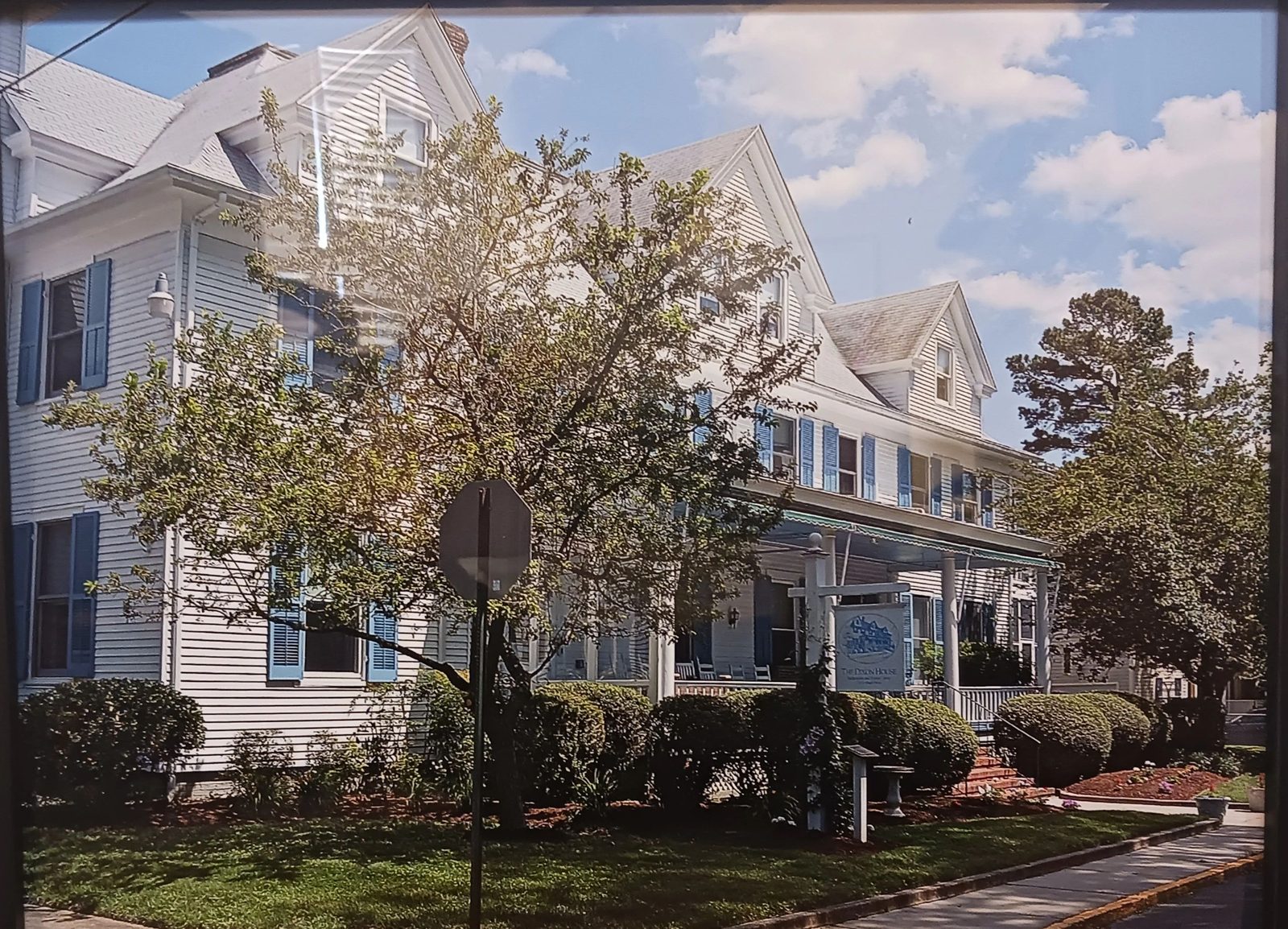 Dixon House, Inc (the)