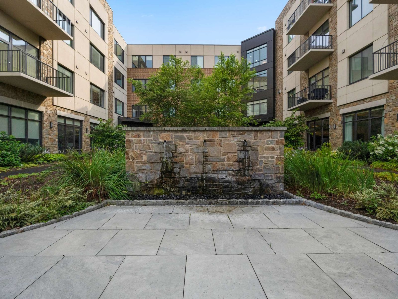 Eagleview Landing photo 5