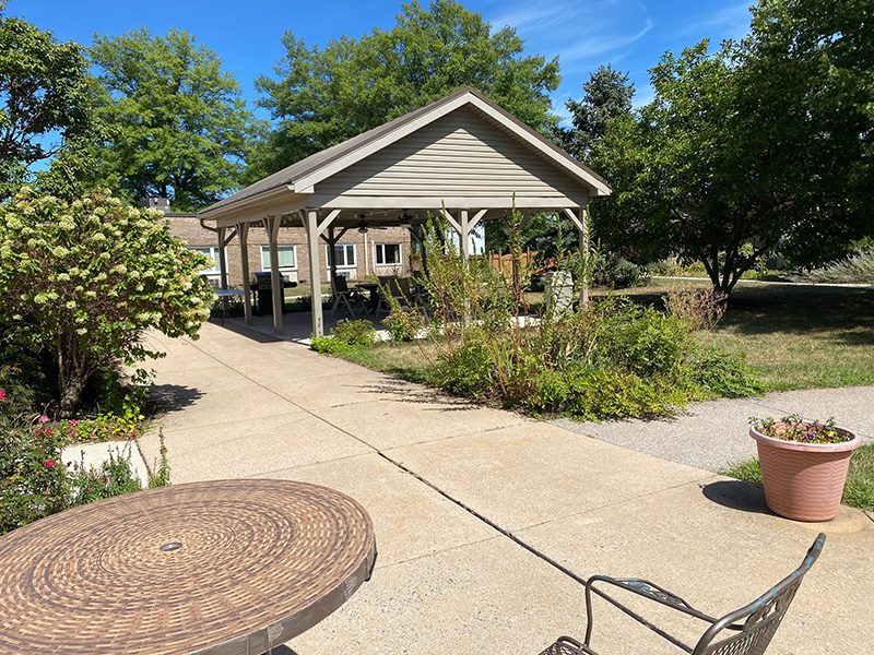 Oak Hill Manor photo 2