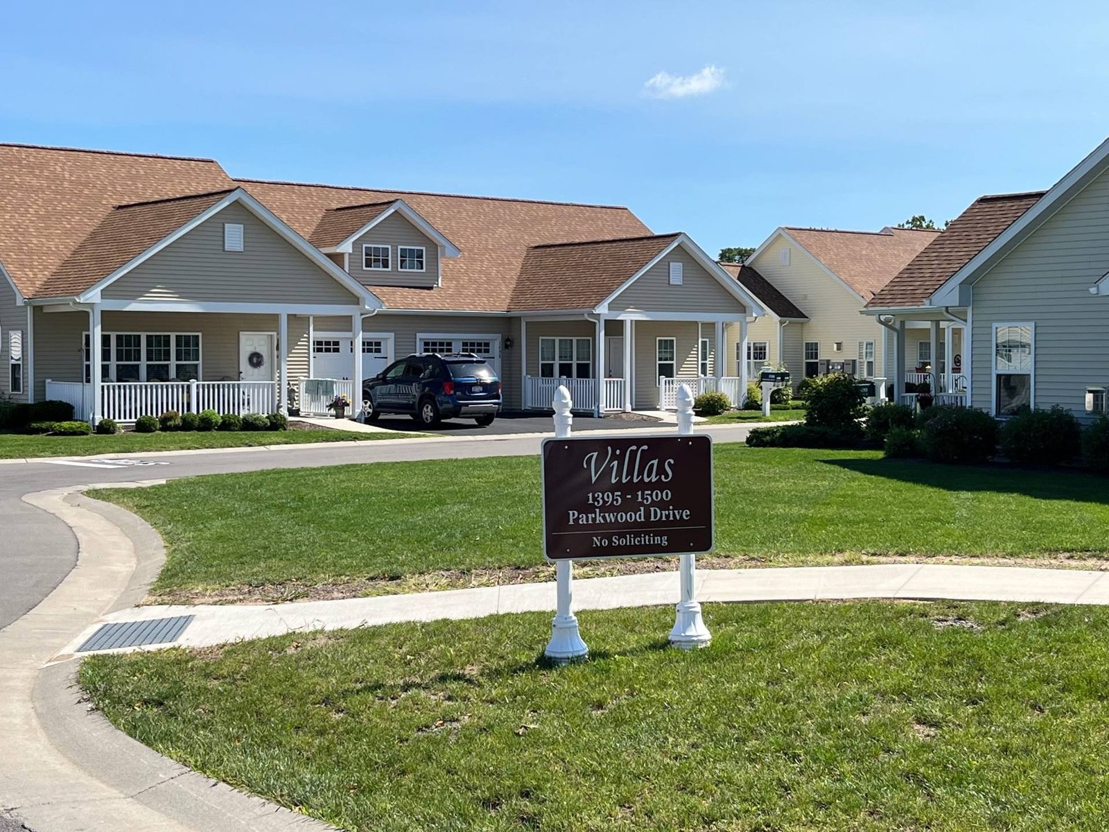 Parkwood Heights Senior Living Community photo 2