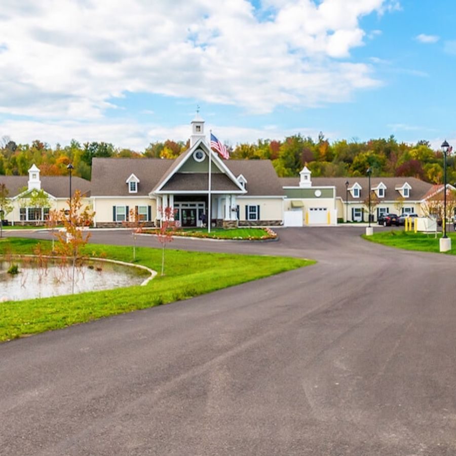 Peregrine Senior Living at Onondaga Hill photo 4