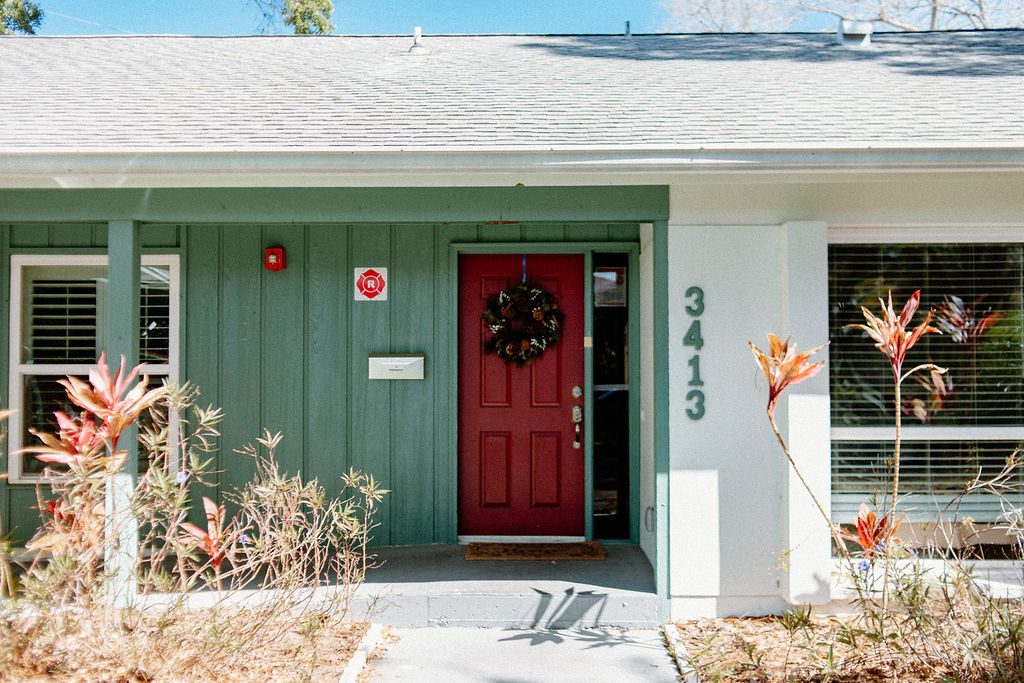 Annies at Latania DR LLC photo 3