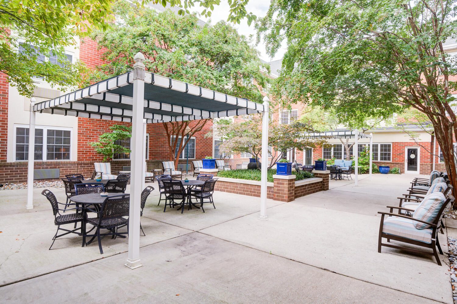 Arbors Senior Residence Center photo 5