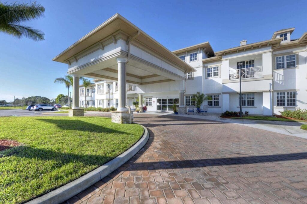 Beach House Naples Assisted Living & Memory Care photo 2