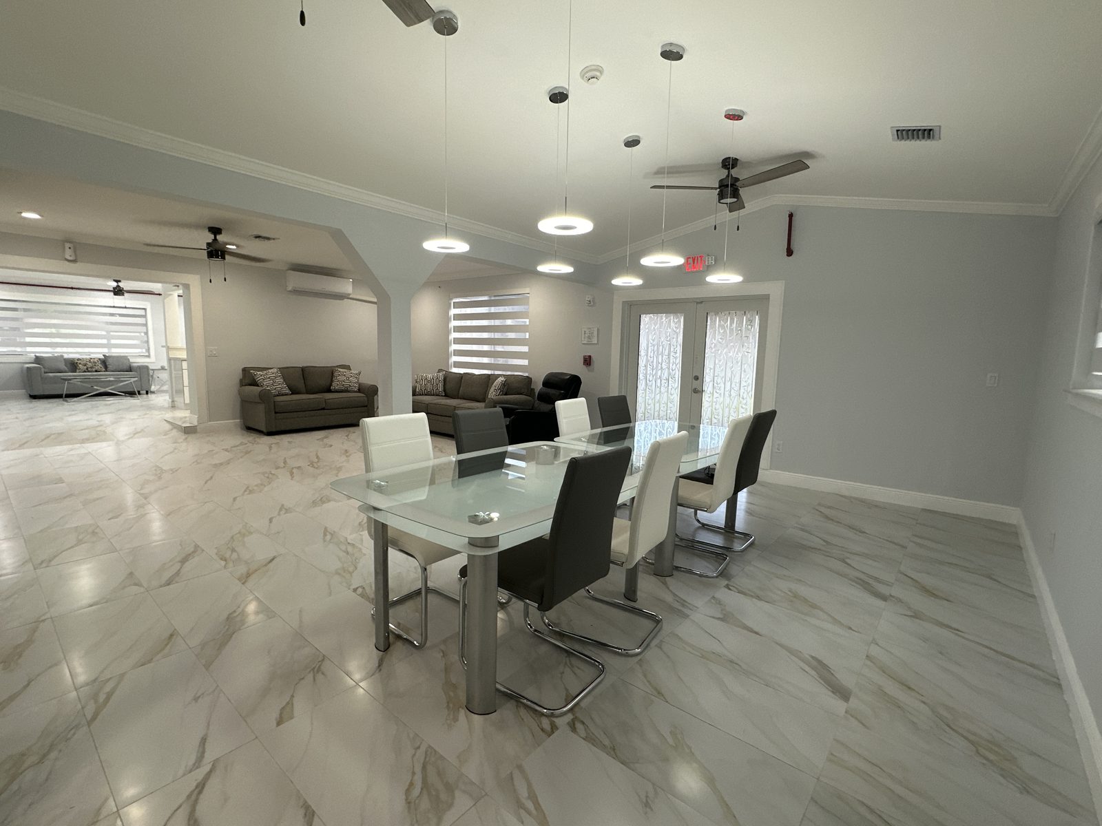 Coral Reef Residential Care LLC photo 1