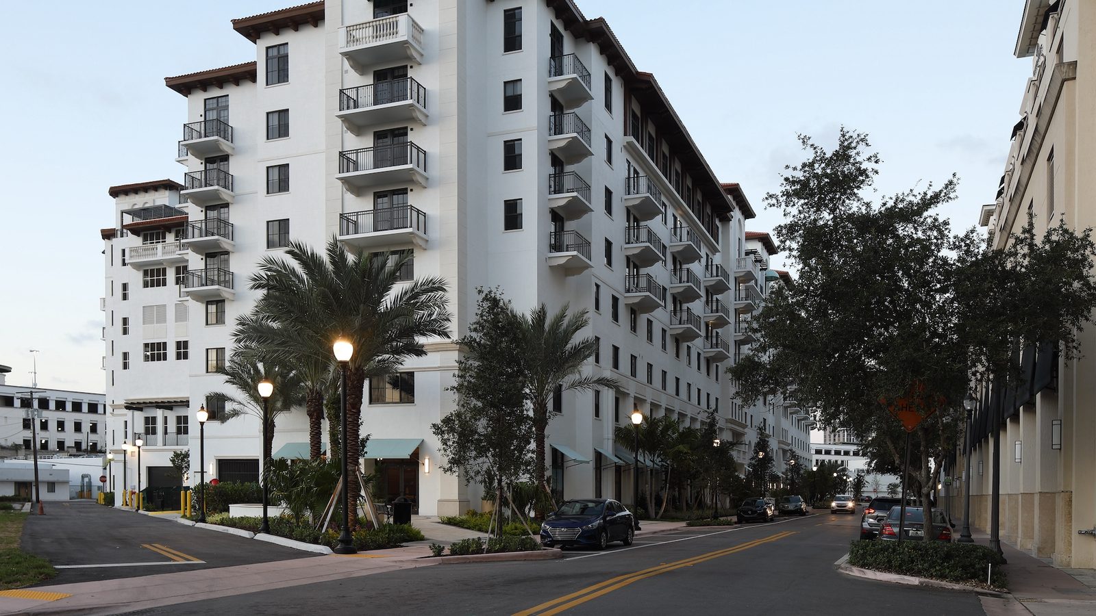 Grand Living at Coral Gables photo 1