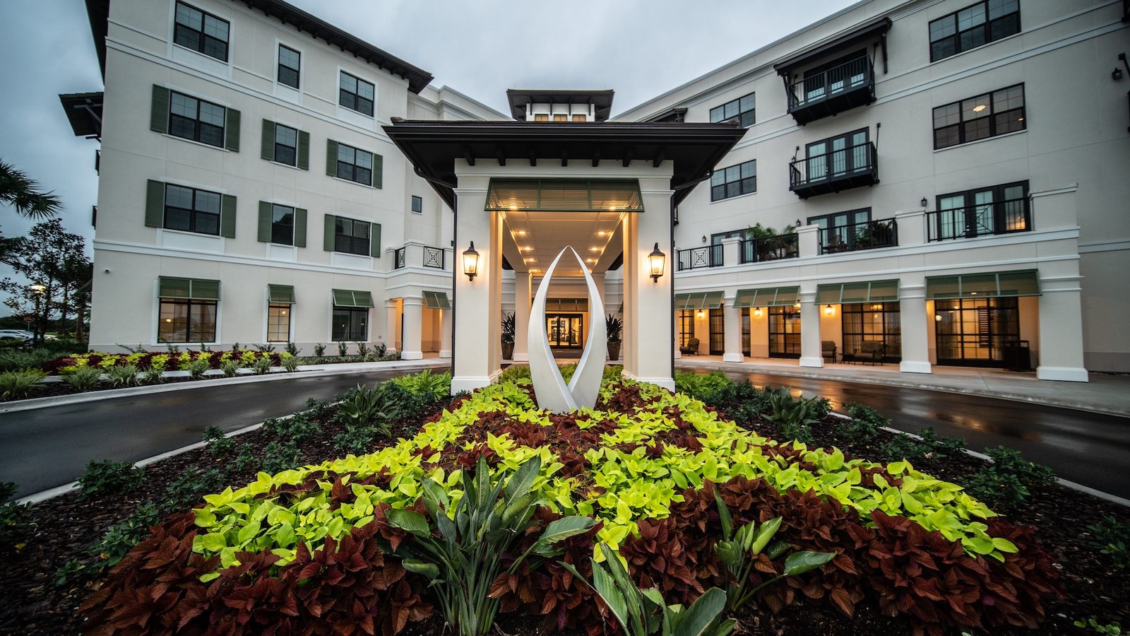 Grand Living at Lakewood Ranch photo 2