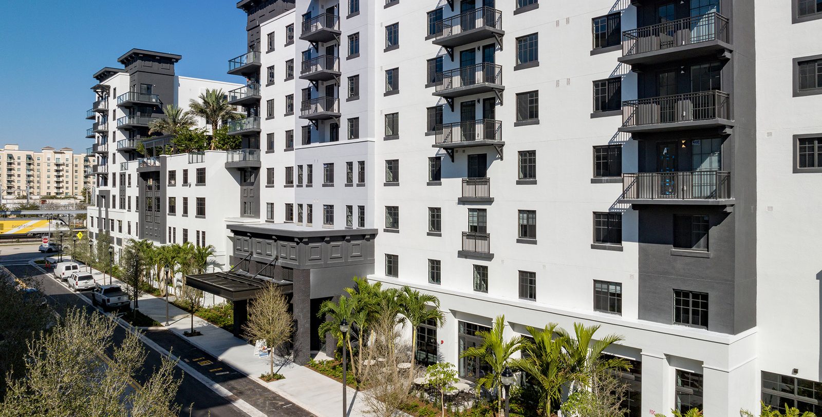 Grand Living at West Palm Beach photo 2