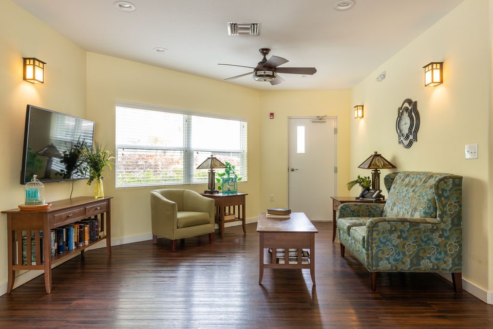 Lake House Assisted Living photo 3