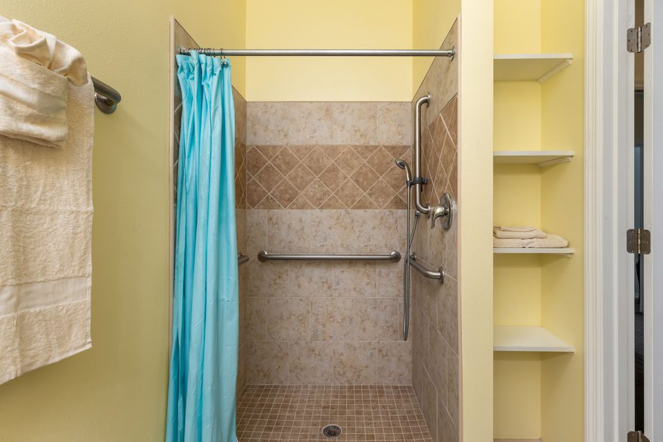 Lake House Assisted Living photo 5