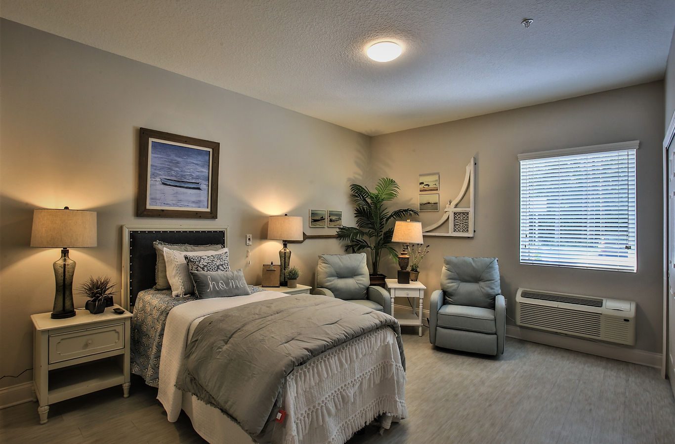 Ormond Manor photo 1