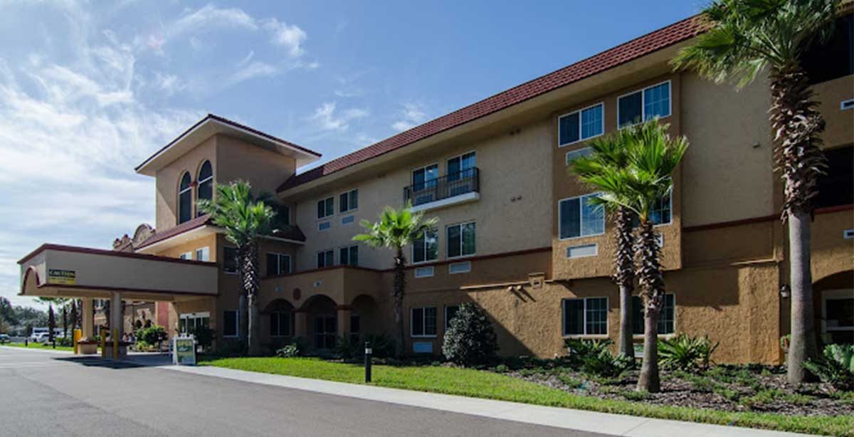 Seasons Largo photo 4