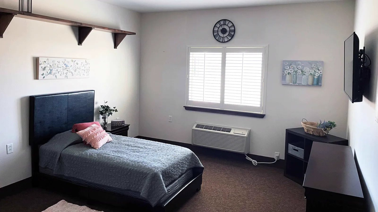 Beehive Homes of Andrews photo 5