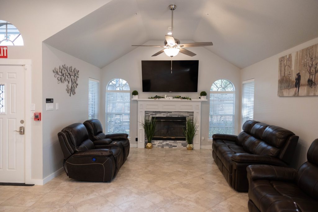 Oak Mist Assisted Living, LLC photo 1