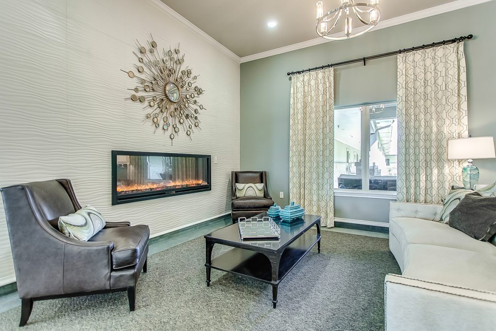Colonial Oaks Senior Living at Campbell Park photo 5