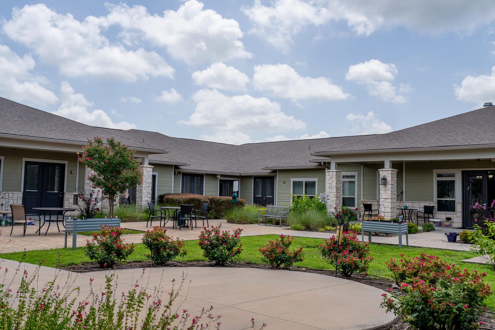 Lynridge of Waco Assisted Living and Memory Care photo 3
