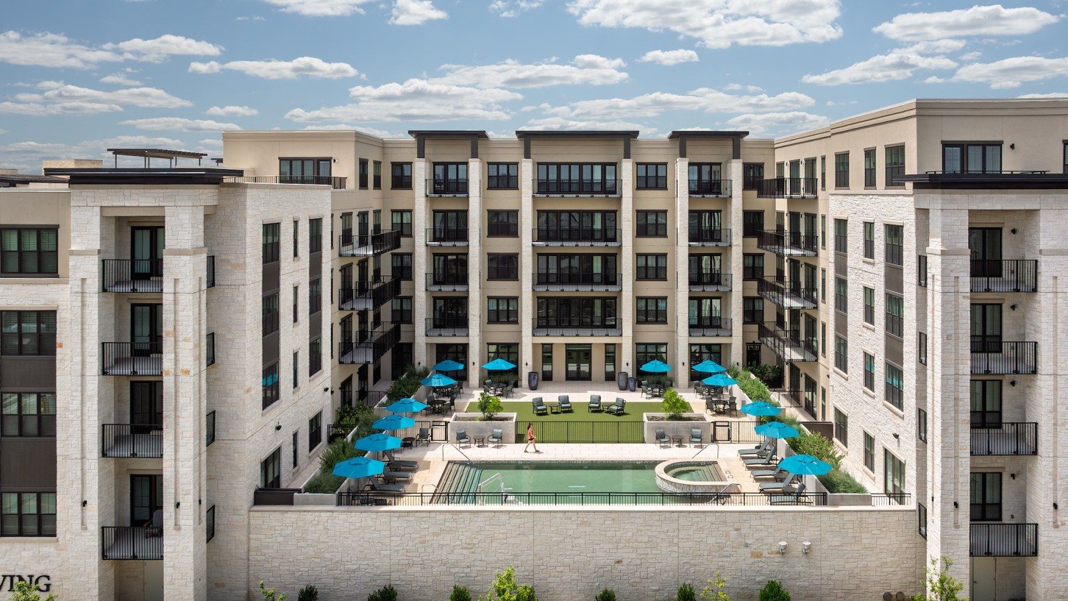Grand Living at the Grove photo 2