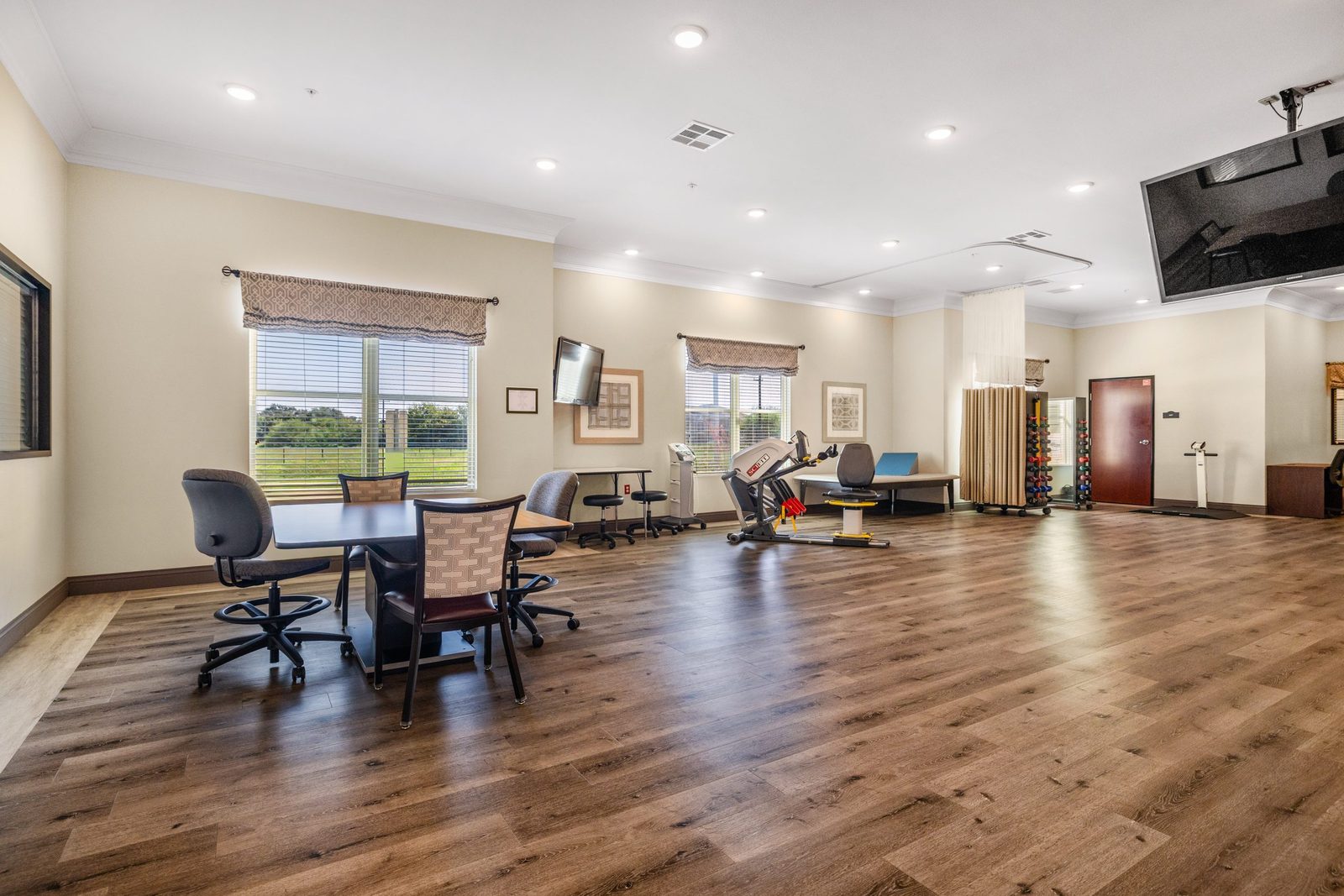 Lavaca Bay Nursing and Rehabilitation Center photo 3