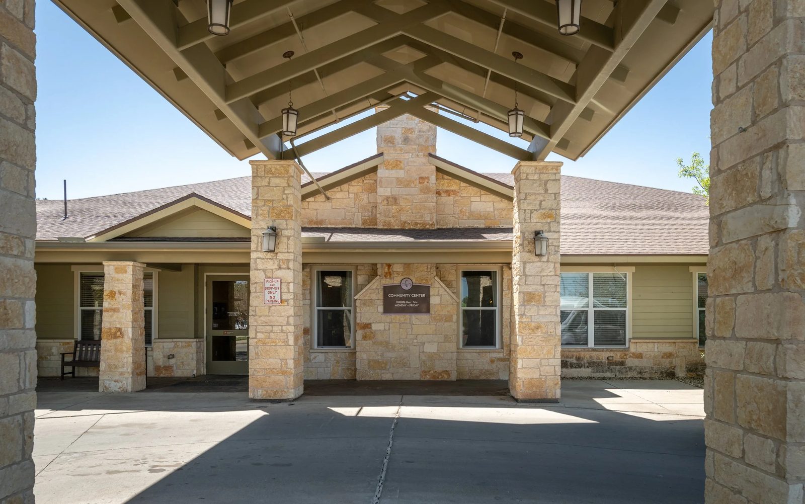 Crown Point Health Suites photo 4