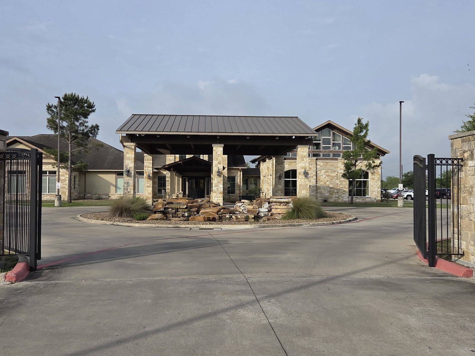 Twin Pines North Nursing and Rehabilitation Center photo 2