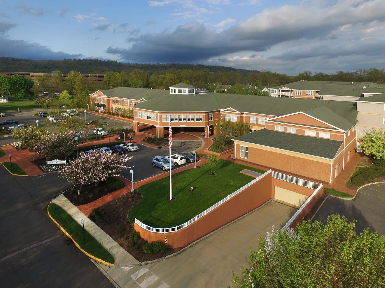 Rose Senior Living Farmington Hills photo 1