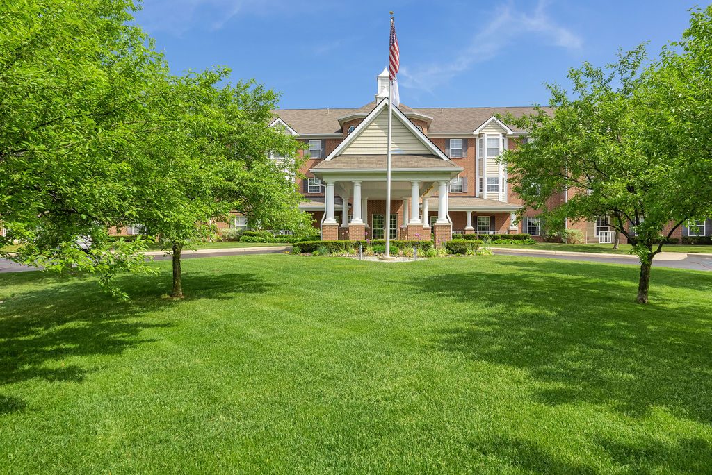 Elmhaven Manor photo 2