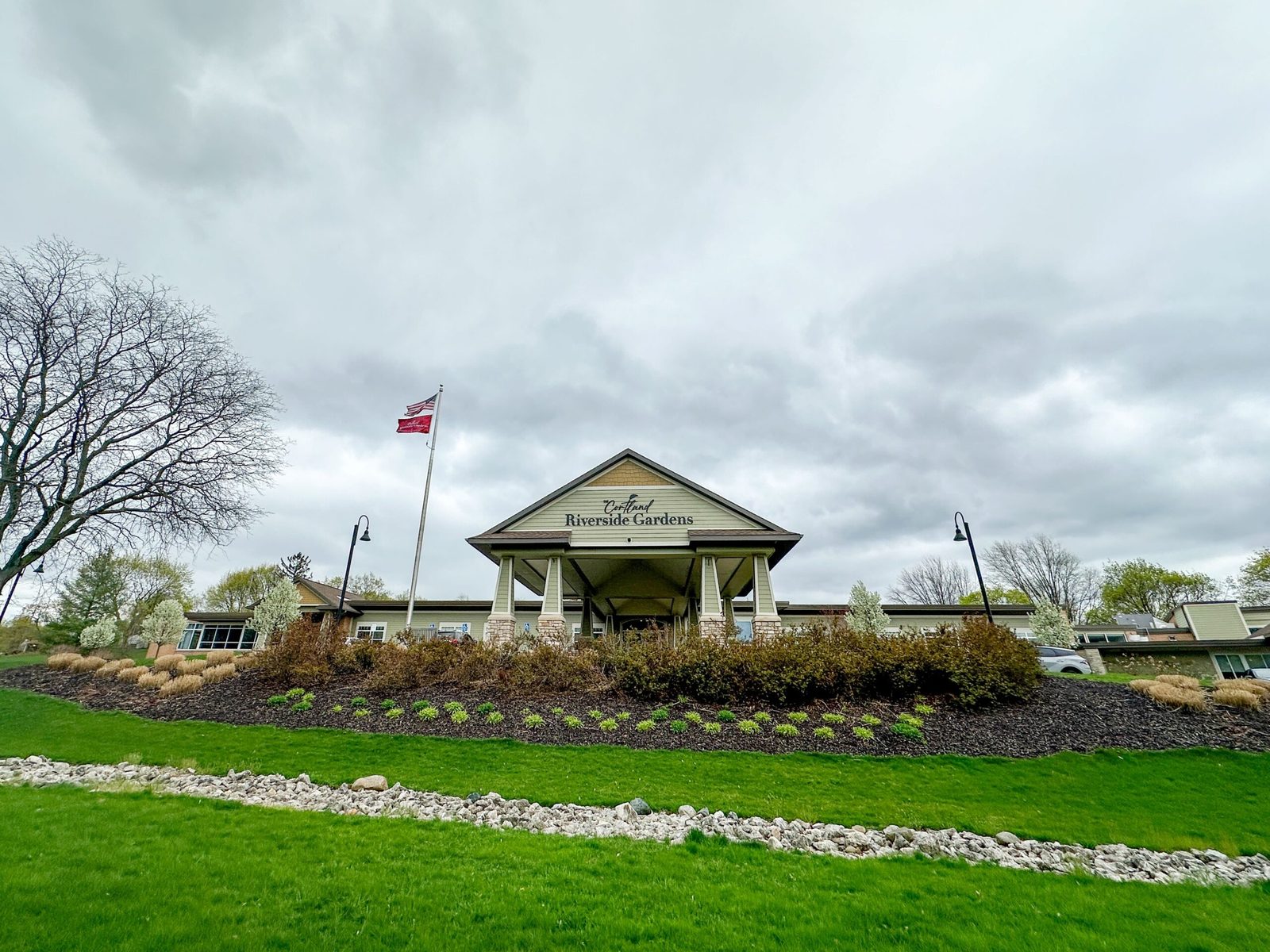 The Cortland Riverside Gardens photo 1
