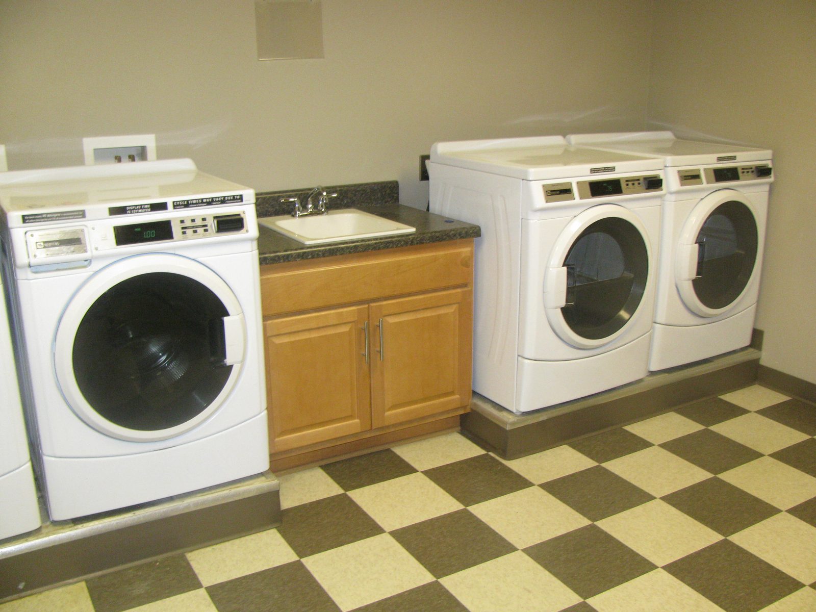 Deerwood Crossing Senior Residence photo 5