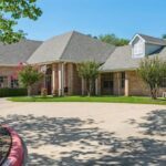 Lucas Court photo 2