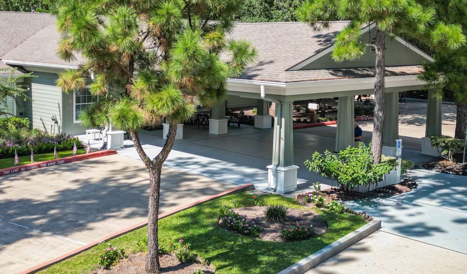 The Auberge at the Woodlands a Memory Care Community photo 4