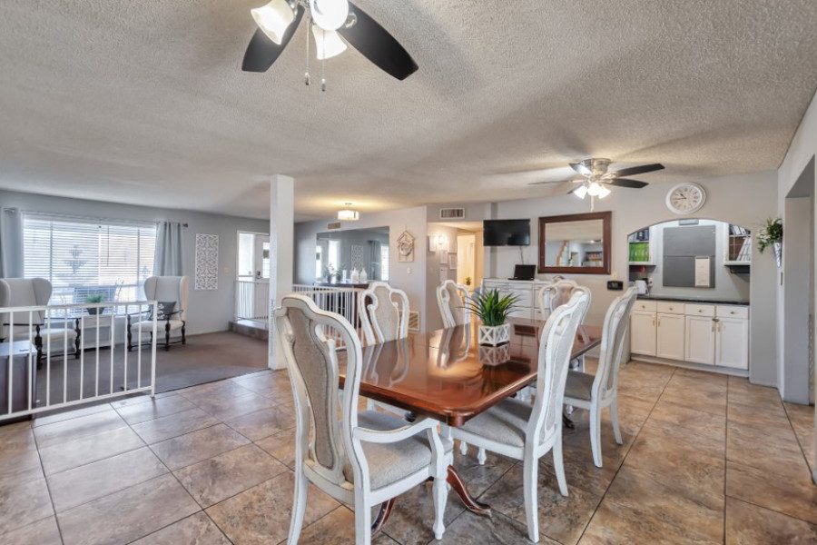 Red Mountain Assisted Living at Gilbert INC photo 5