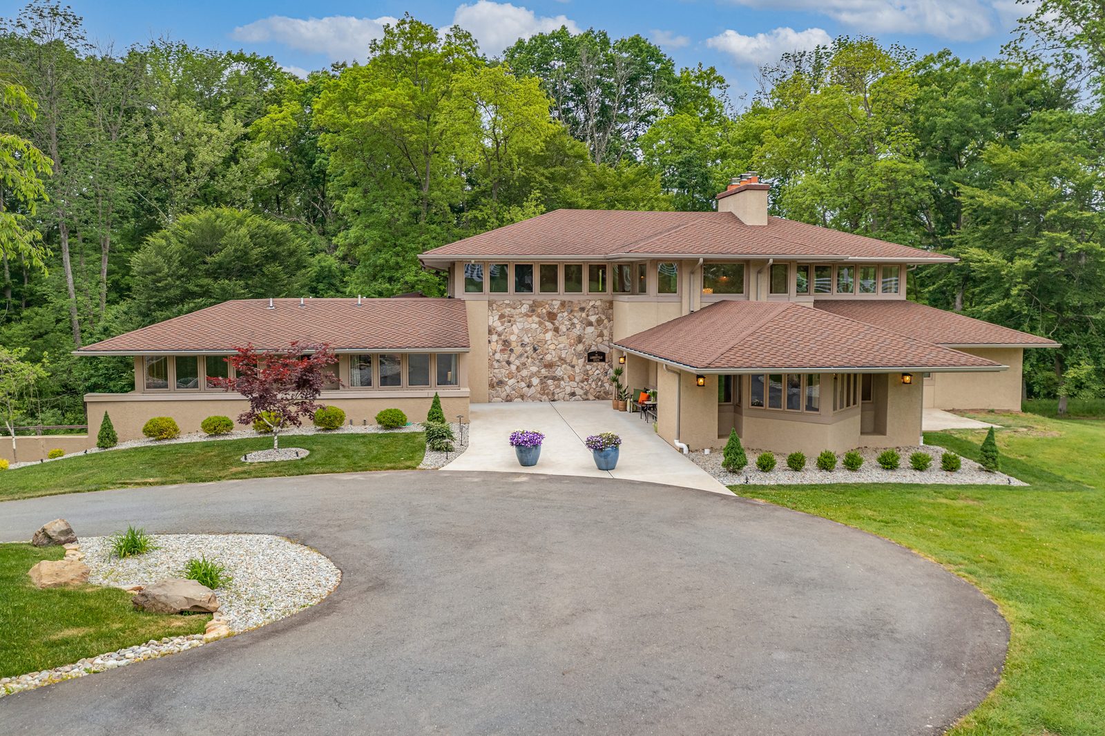 Lambertville Estate,llc photo 1