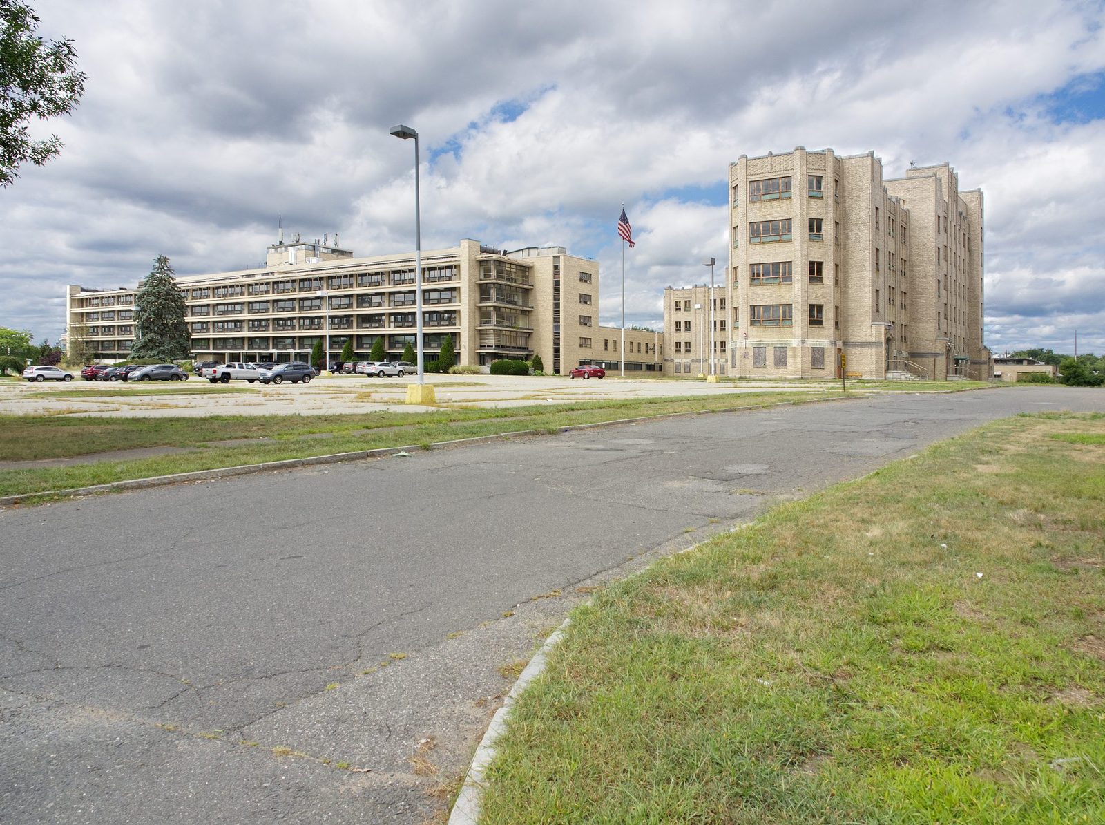 Springfield Hospital LLC photo 3
