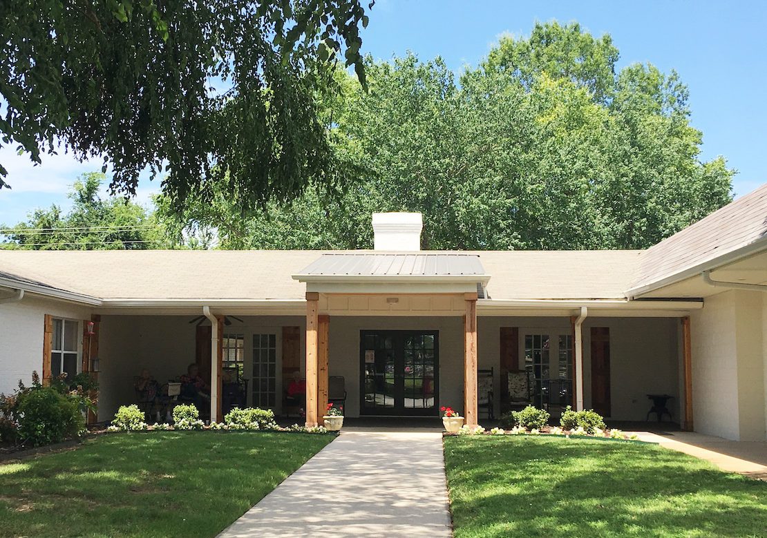 Limestone Manor photo 2