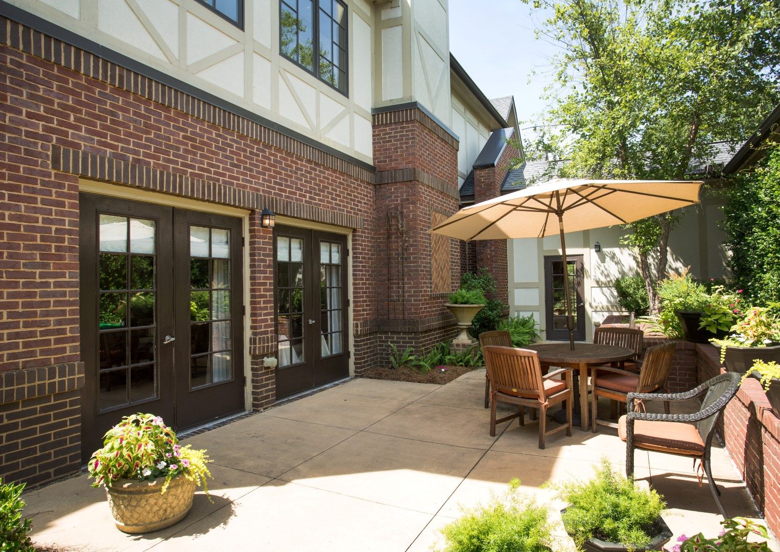 Oak Grove Inn photo 3