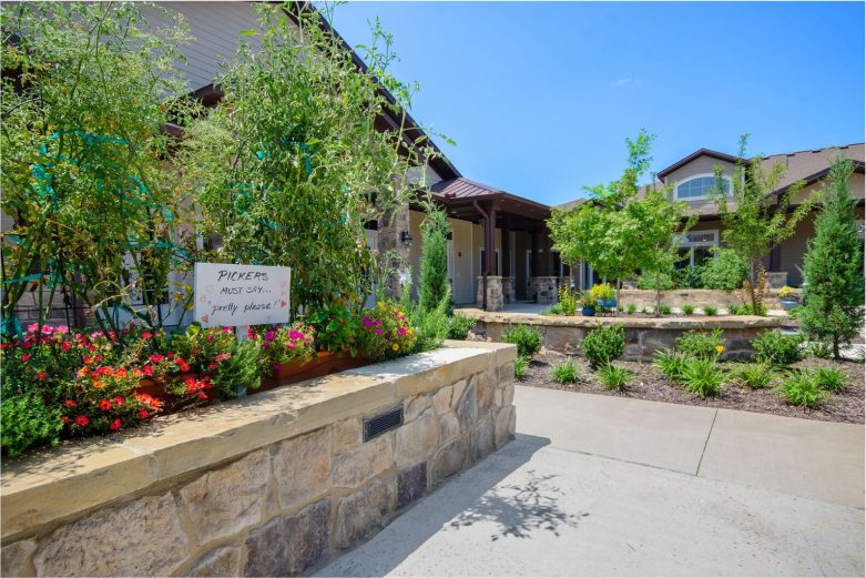 Rogers Memory Care, LLC photo 3