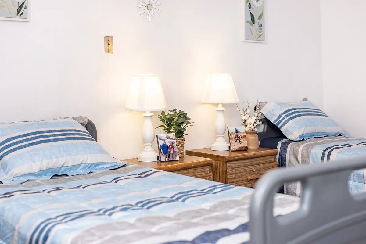 Encanto Palms Assisted Living photo 4