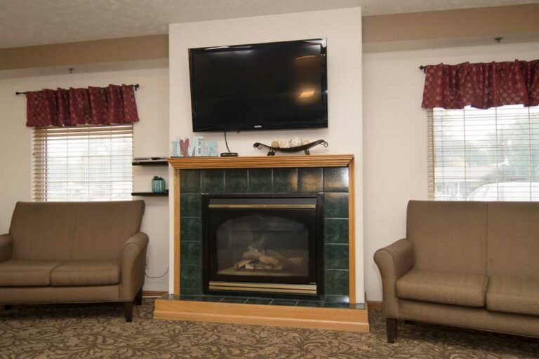 Edgewood Norfolk Senior Living photo 4