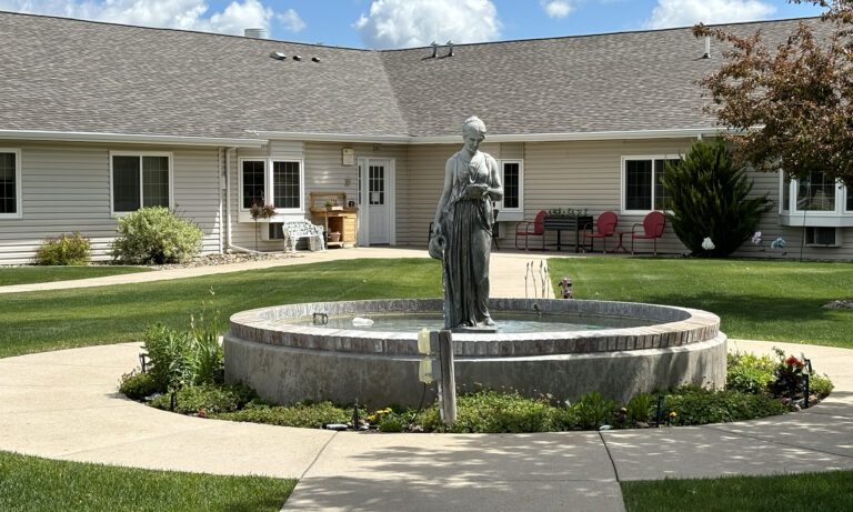 Edgewood Vista Senior Living INC photo 2