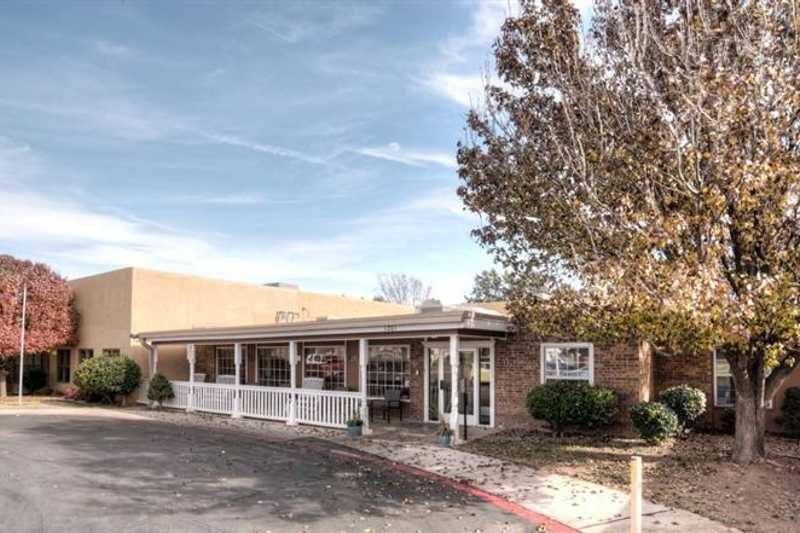Laurel Healthcare of Clovis LLC photo 3