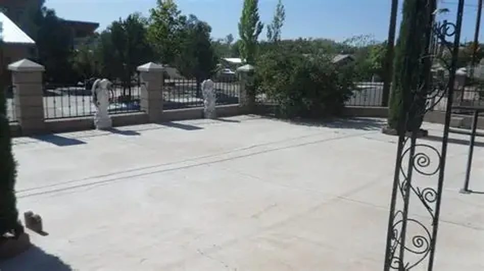 Little Roses Home Care of the South West photo 1