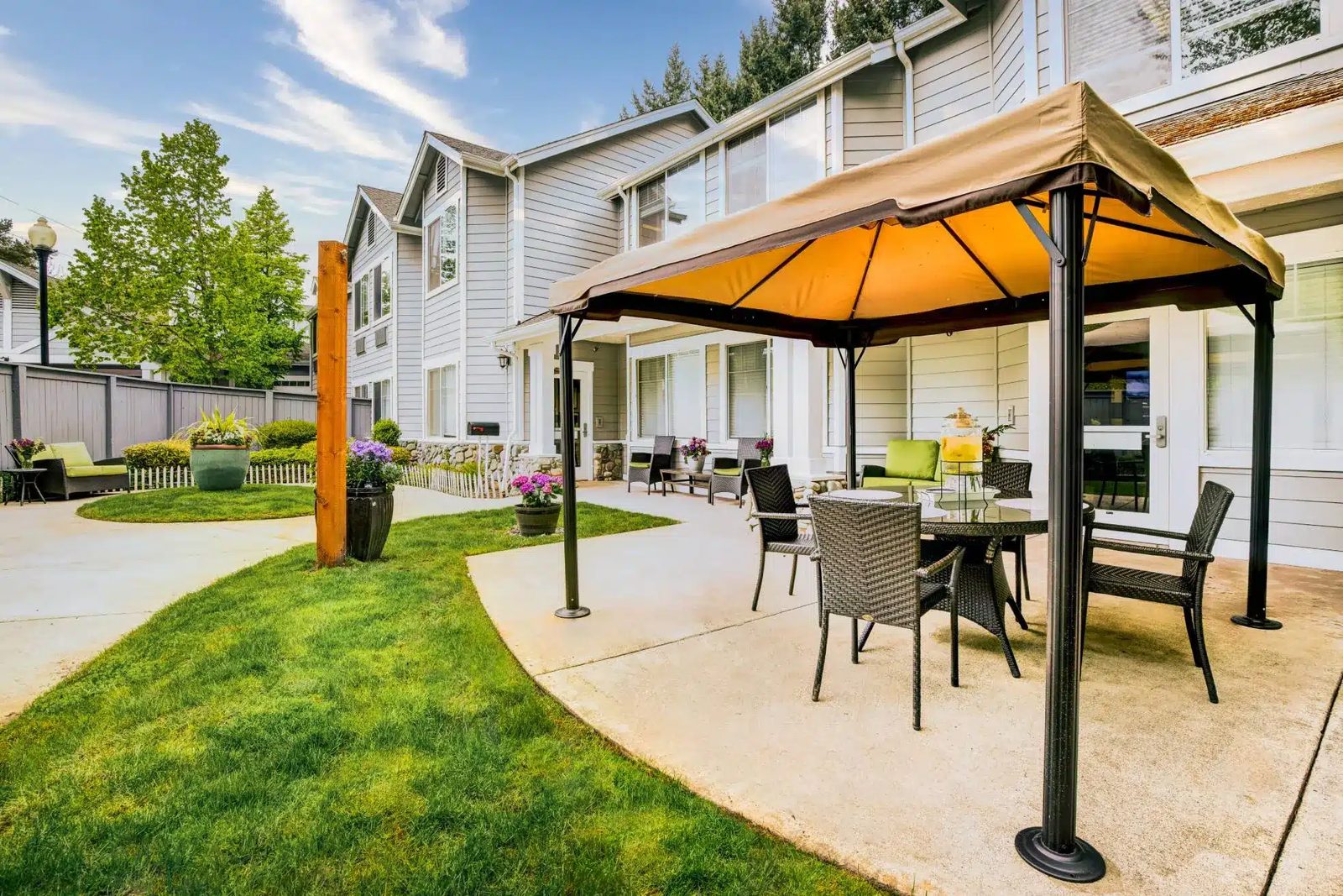 Áegis Living Callahan House (Shoreline, WA)
