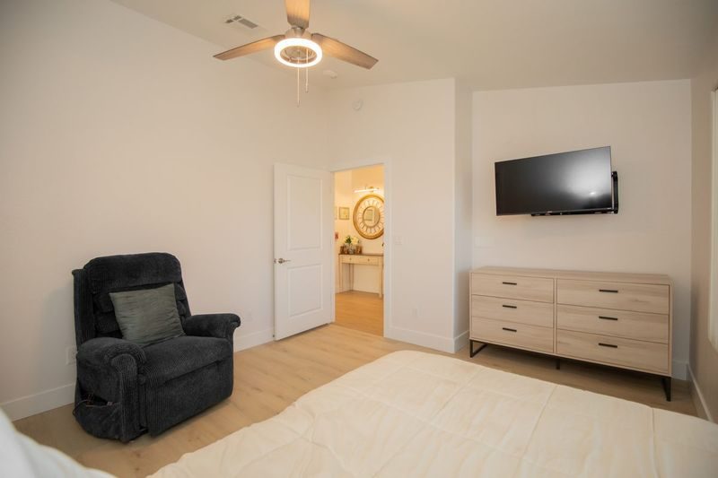 Golden Crown Assisted Living photo 5