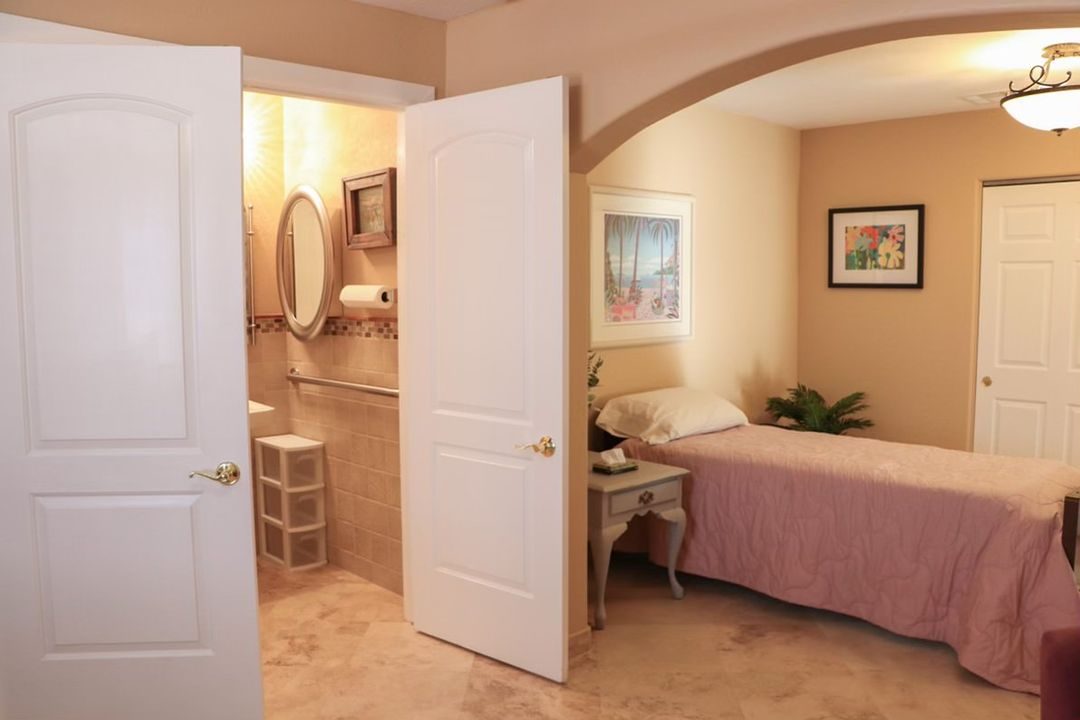 Desert Springs Escondido photo 2