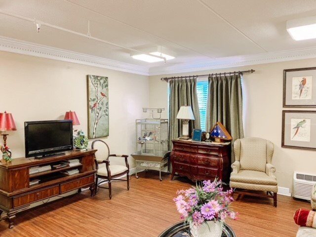 Englewood Health Care Center photo 1