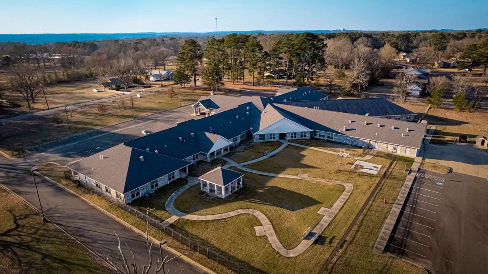 Arbor Oaks Healthcare and Rehabilitation Center photo 3