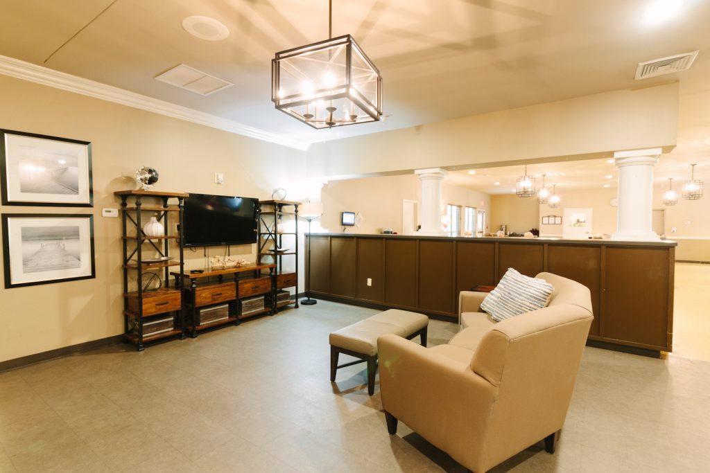 Alcoa Pines Health and Rehabilitation photo 1